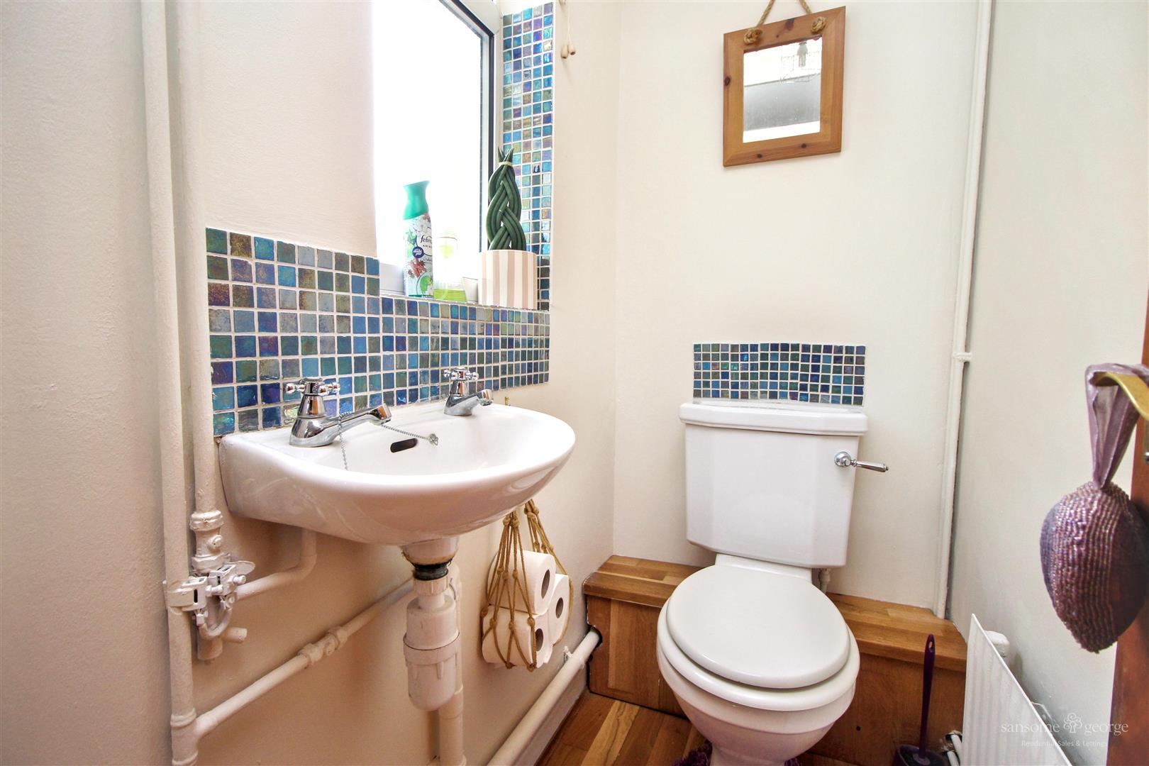 Sandhills Way, Calcot, Reading